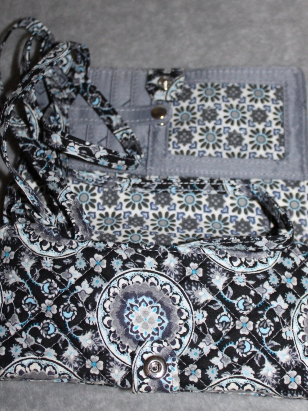 Vera Bradley Crossbody & Wallet Set – Blue/Gray Medallion Pattern